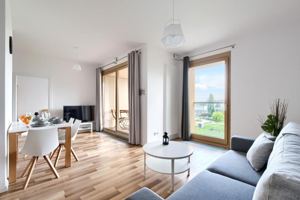 19 Dzielnica Kolejowa P&O Serviced Apartments วอร์ซอ ภายนอก รูปภาพ